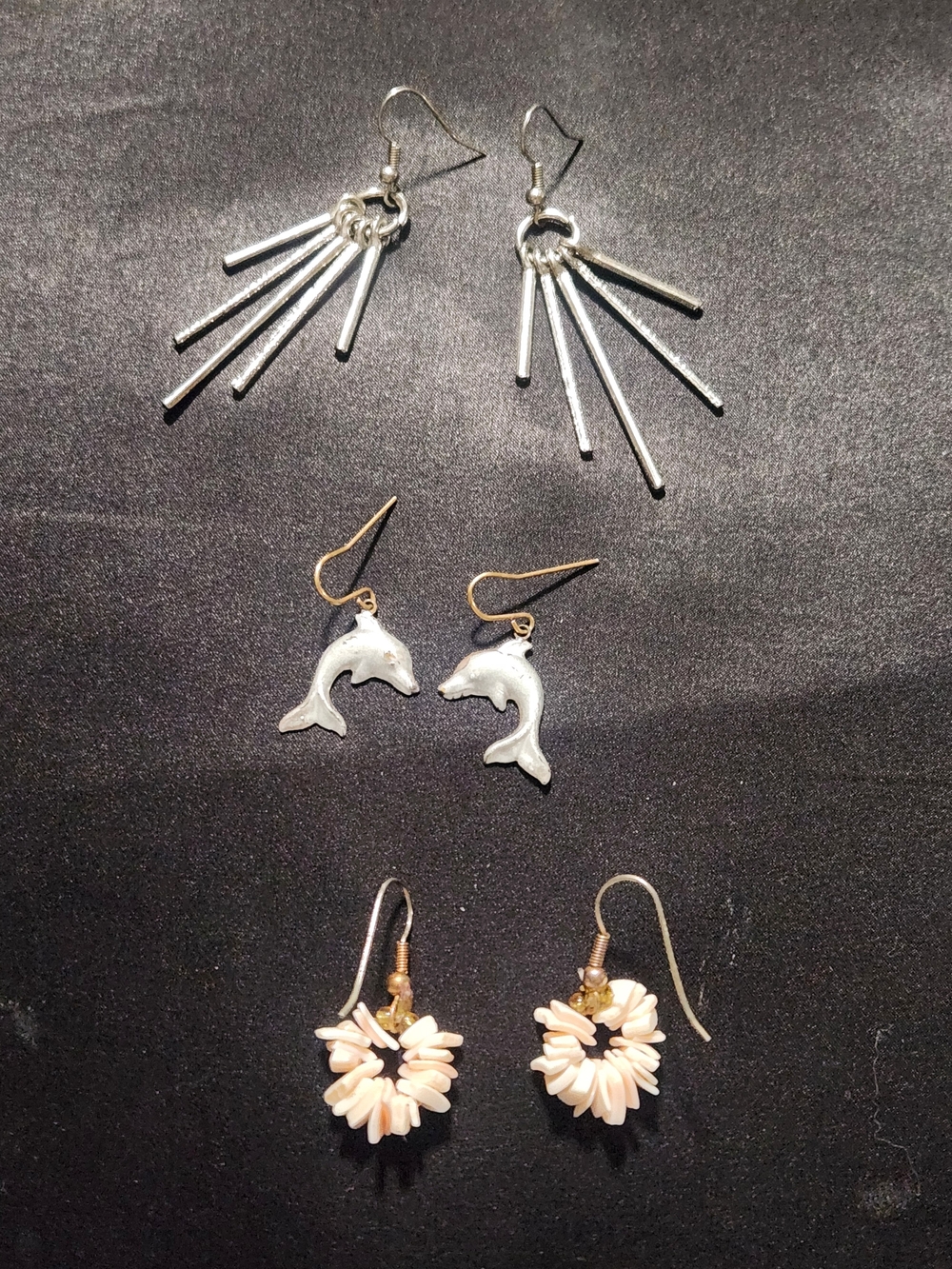 ​3 Pair Earrings Lot Vintage Silver Tone Fringe Dolphin Shell Dangle Drop